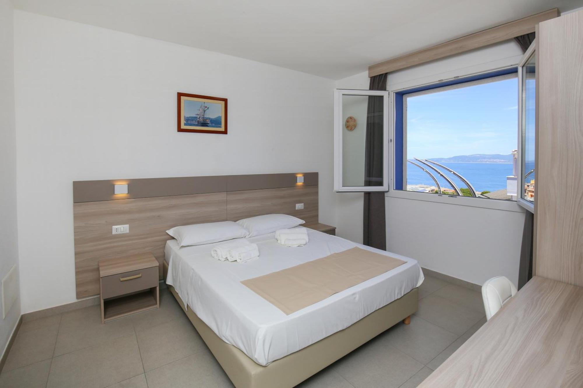 The Square Castelsardo Hotel Exterior photo