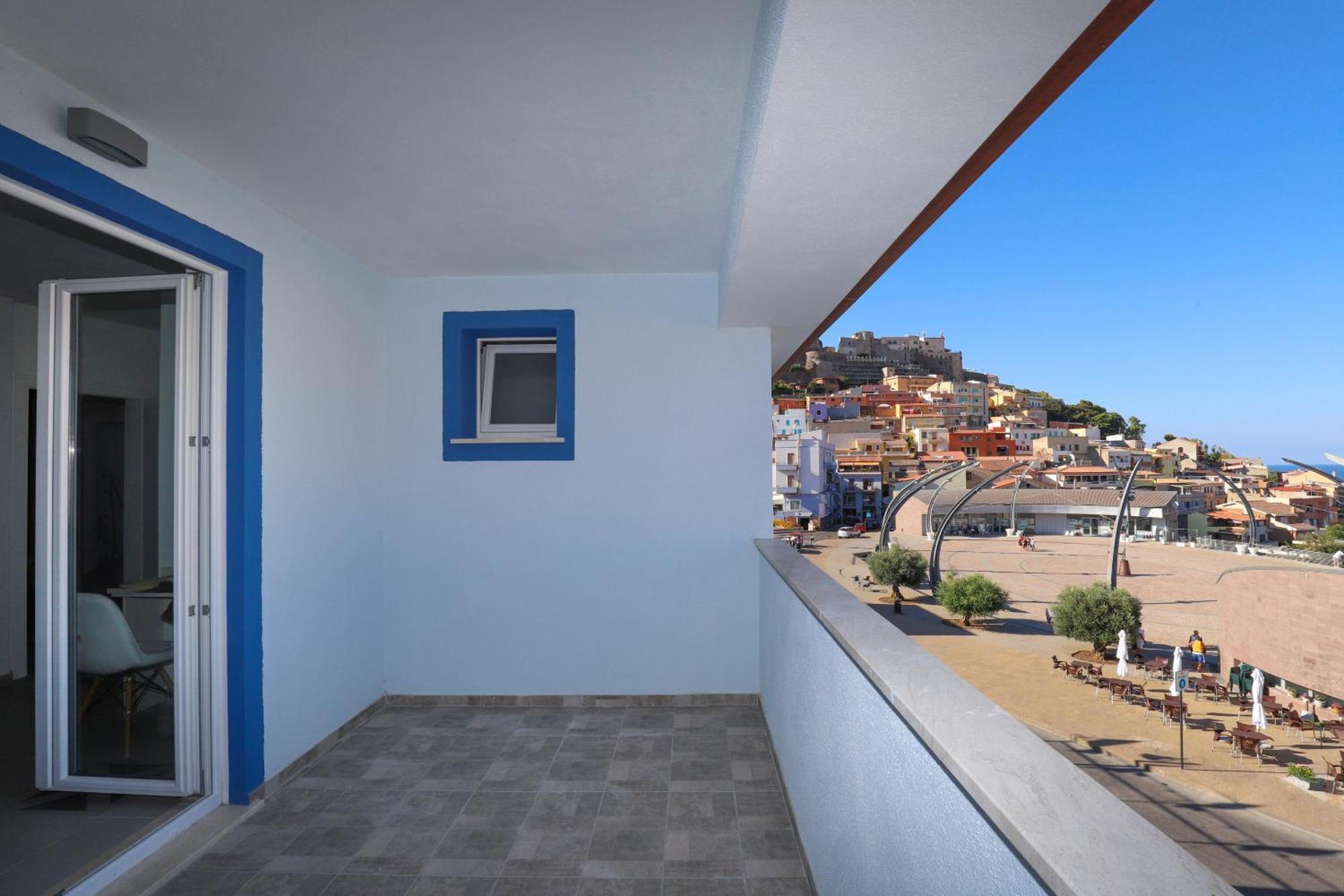 The Square Castelsardo Hotel Exterior photo