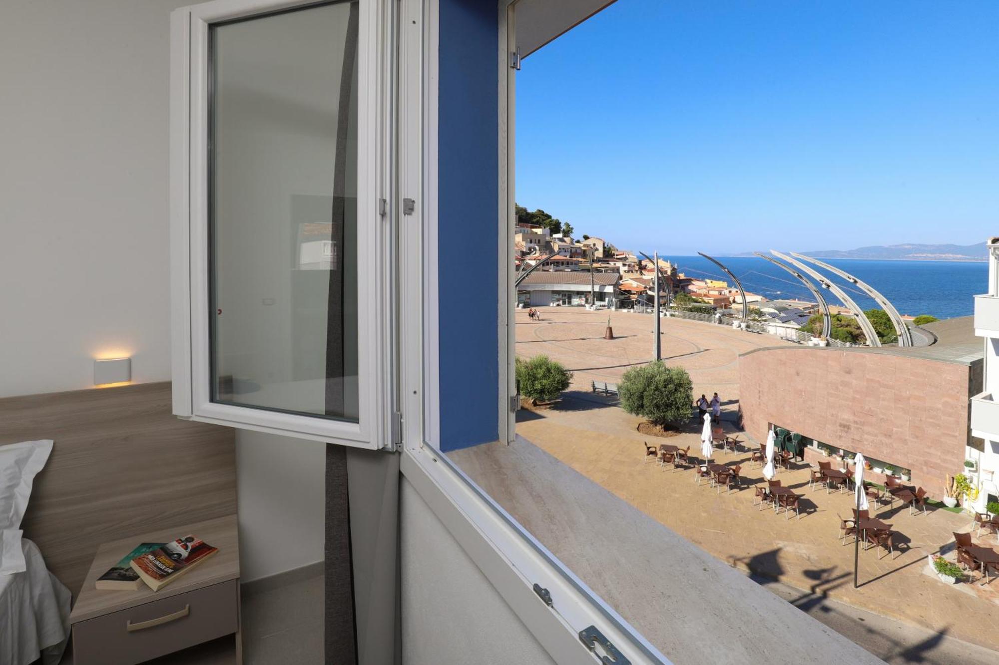 The Square Castelsardo Hotel Exterior photo